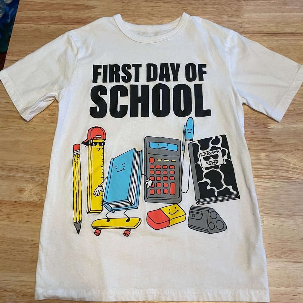 The Children's Place Short Sleeve First Day Of School graphic tshirt